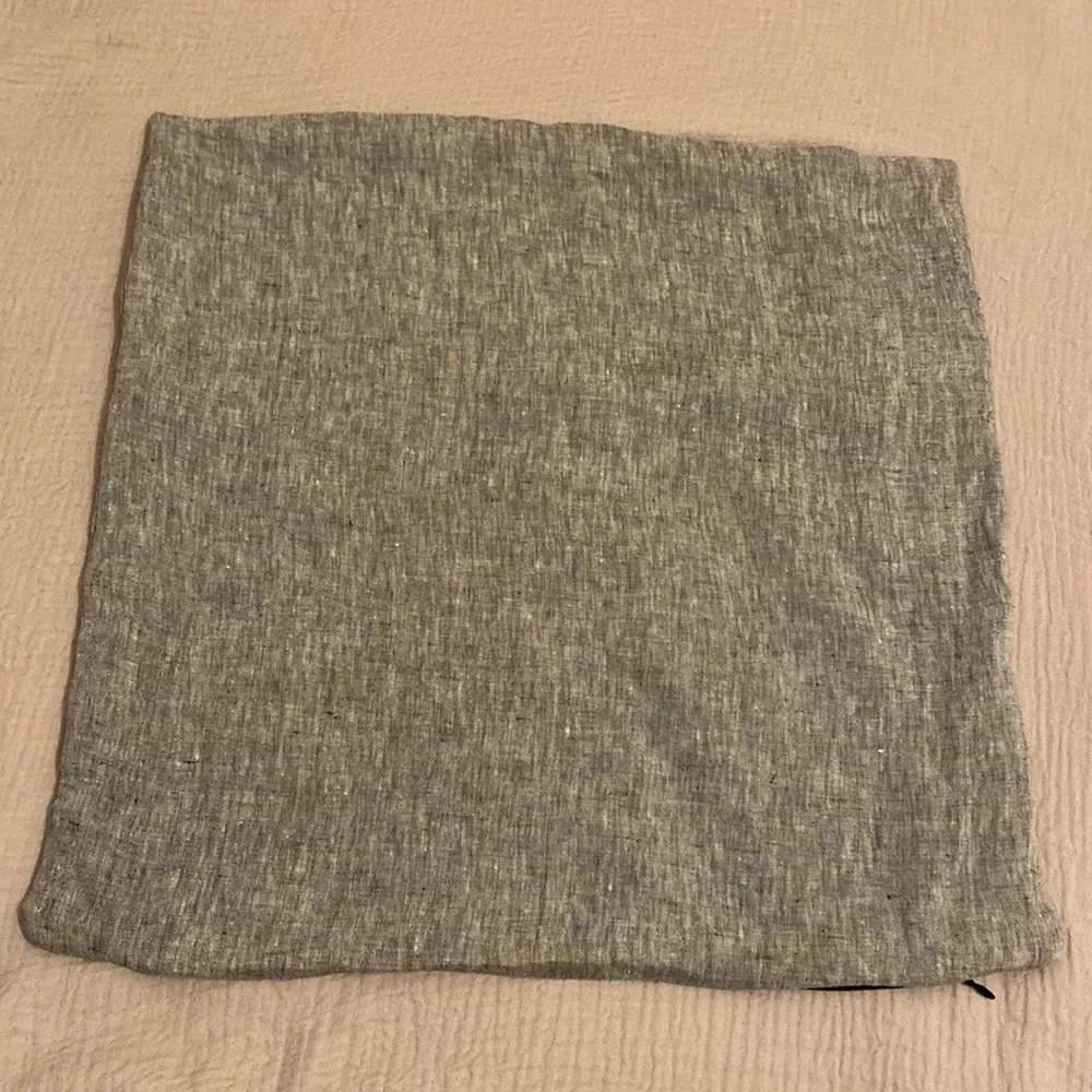 PARACHUTE GRAY LINEN PILLOW COVER 20”20”